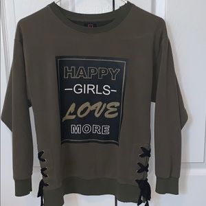 Green long sleeve sweater